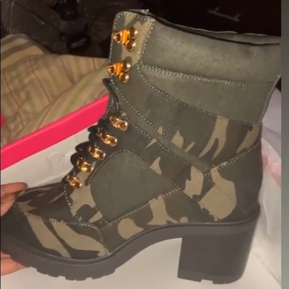 Boots - Picture 1 of 3